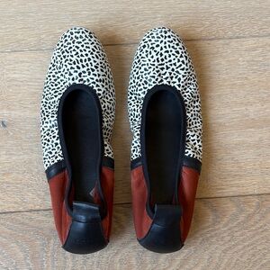Arche Ballet Flats in White/Black Speckle & rust color suede size 7.5
